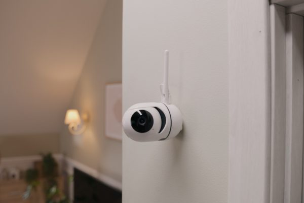 Close,Up,Shot,Of,Installed,Security,Camera,On,Wall,In